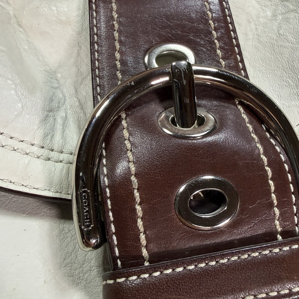 Coach Y2K Soho Off White/Brown Leather Shoulder Handbag Buckle Flap - Picture 2 of 11